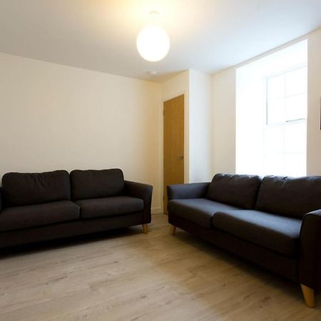 Remarkable 2-Bed Apartment In Culross Eksteriør billede
