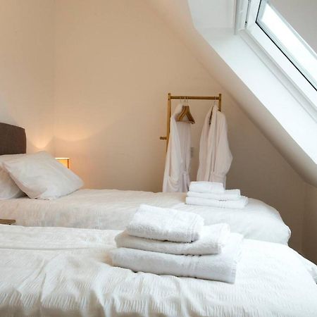 Remarkable 2-Bed Apartment In Culross Eksteriør billede