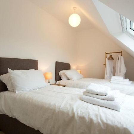 Remarkable 2-Bed Apartment In Culross Eksteriør billede