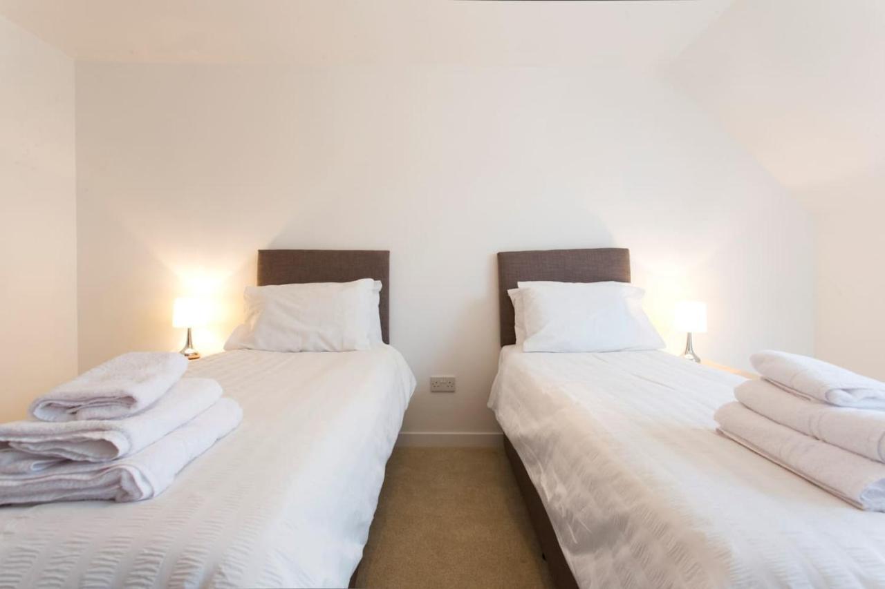 Remarkable 2-Bed Apartment In Culross Eksteriør billede