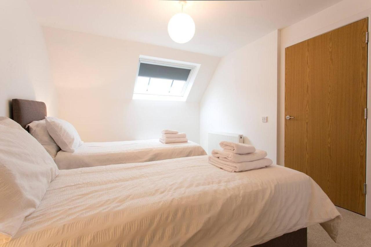 Remarkable 2-Bed Apartment In Culross Eksteriør billede