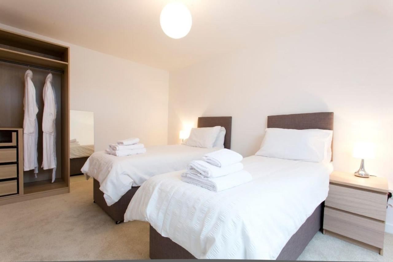 Remarkable 2-Bed Apartment In Culross Eksteriør billede